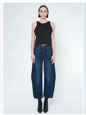 Noend Ava Flutter Slung Fit Barrel Jeans